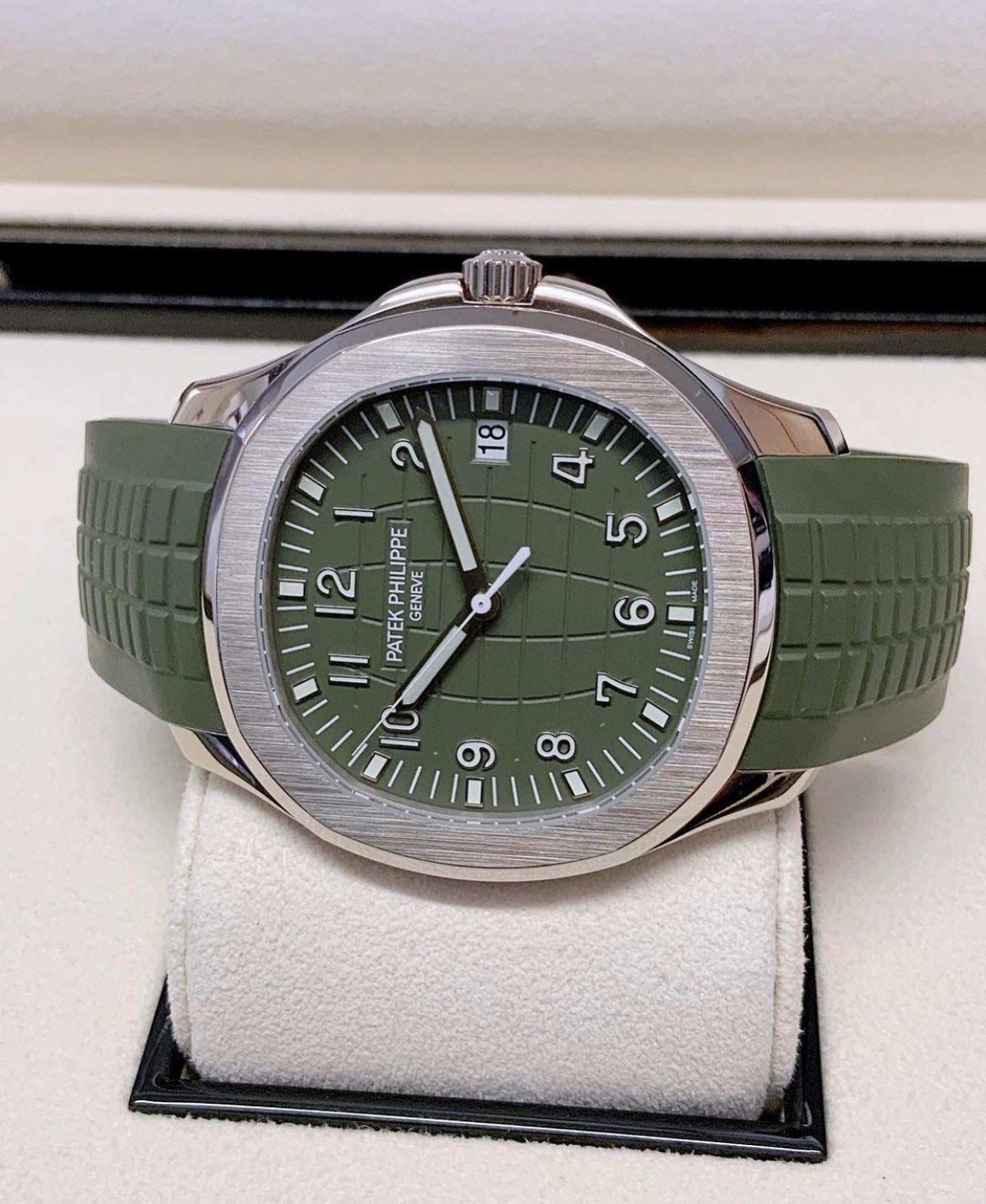 Patek Philippe "Aquanaut " - TEMPO PERFETTO