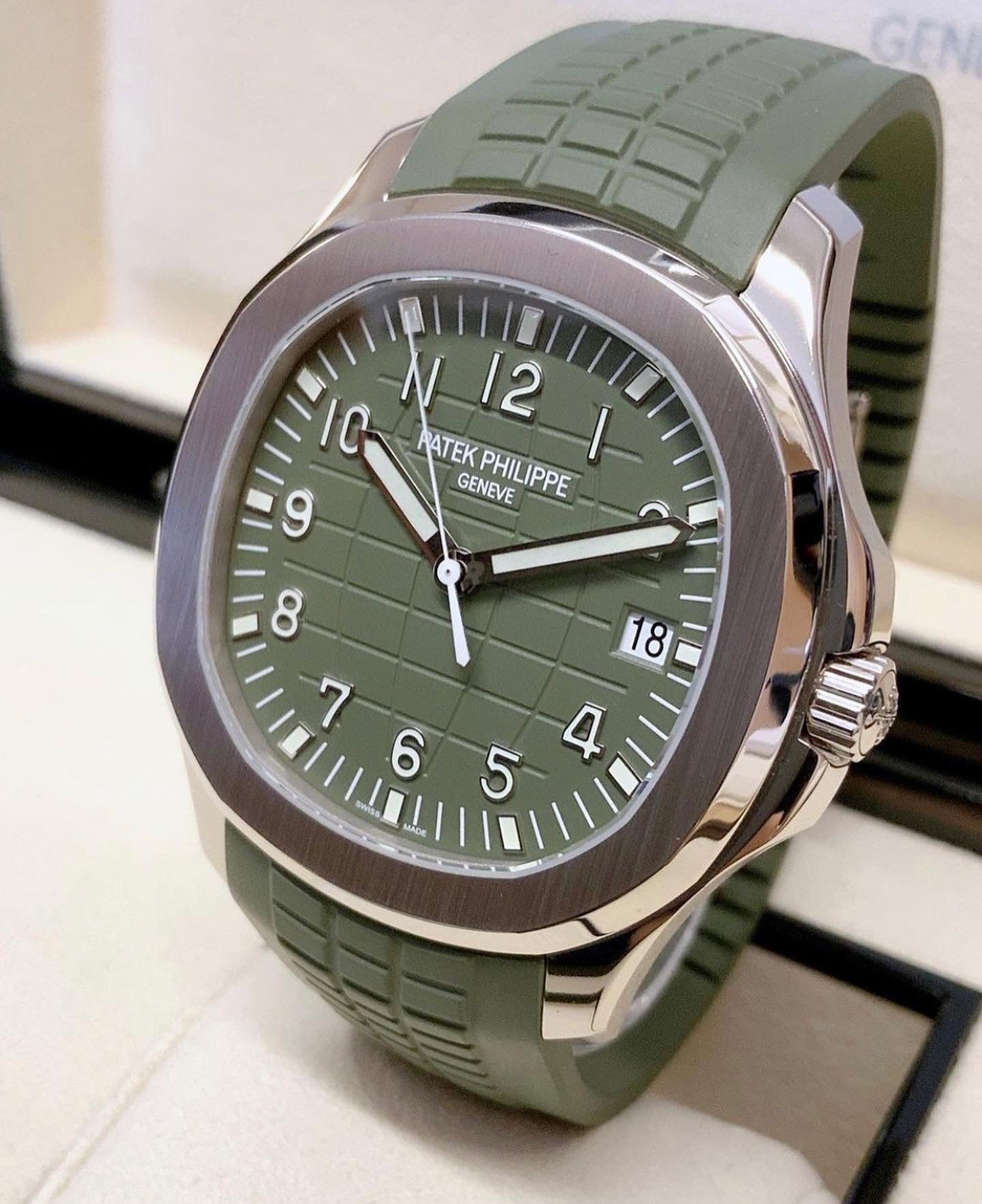 Patek Philippe "Aquanaut " - TEMPO PERFETTO