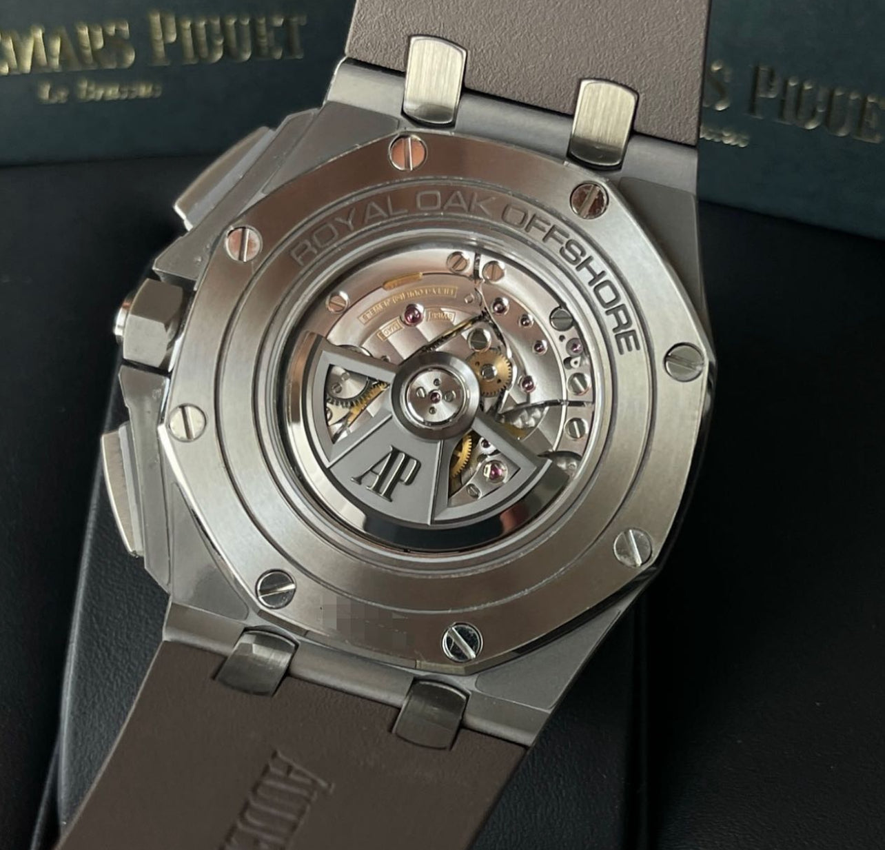 Audemars piguet “OFF SHORE TITANIUM”